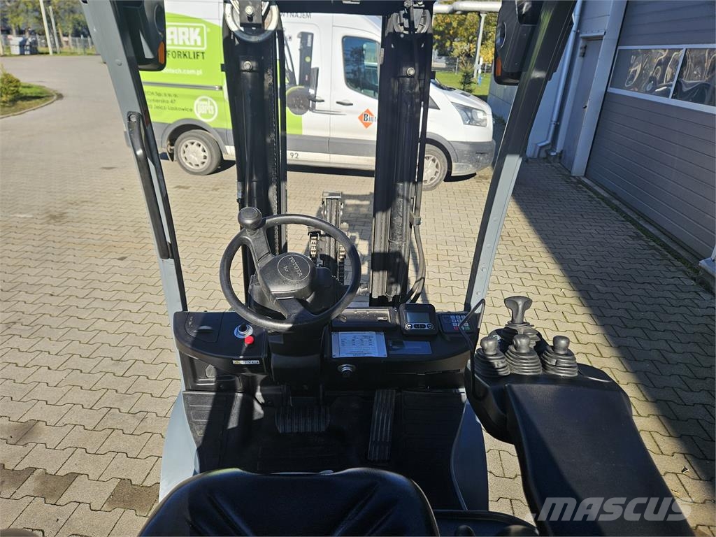Toyota 06-8 FGF18F Gāzes autoiekrāvēji (LPG)