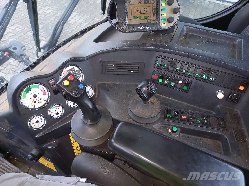  Pistenbully, Kässbohrer PB 300 Polar, Prinoth كاسحات جليد