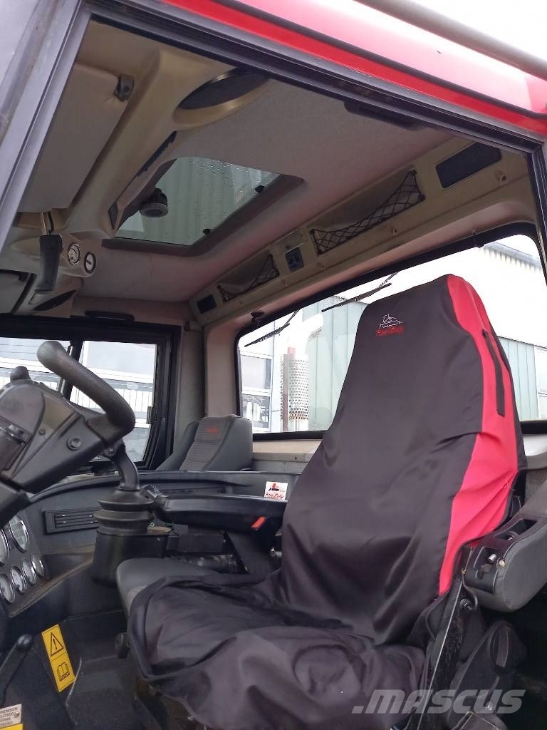  Pistenbully, Kässbohrer PB 300 Polar, Prinoth كاسحات جليد