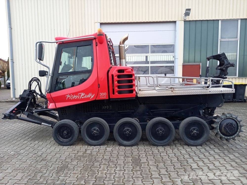  Pistenbully, Kässbohrer PB 300 Polar, Prinoth كاسحات جليد