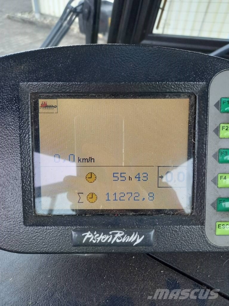  Pistenbully, Kässbohrer PB 300 Polar, Prinoth كاسحات جليد