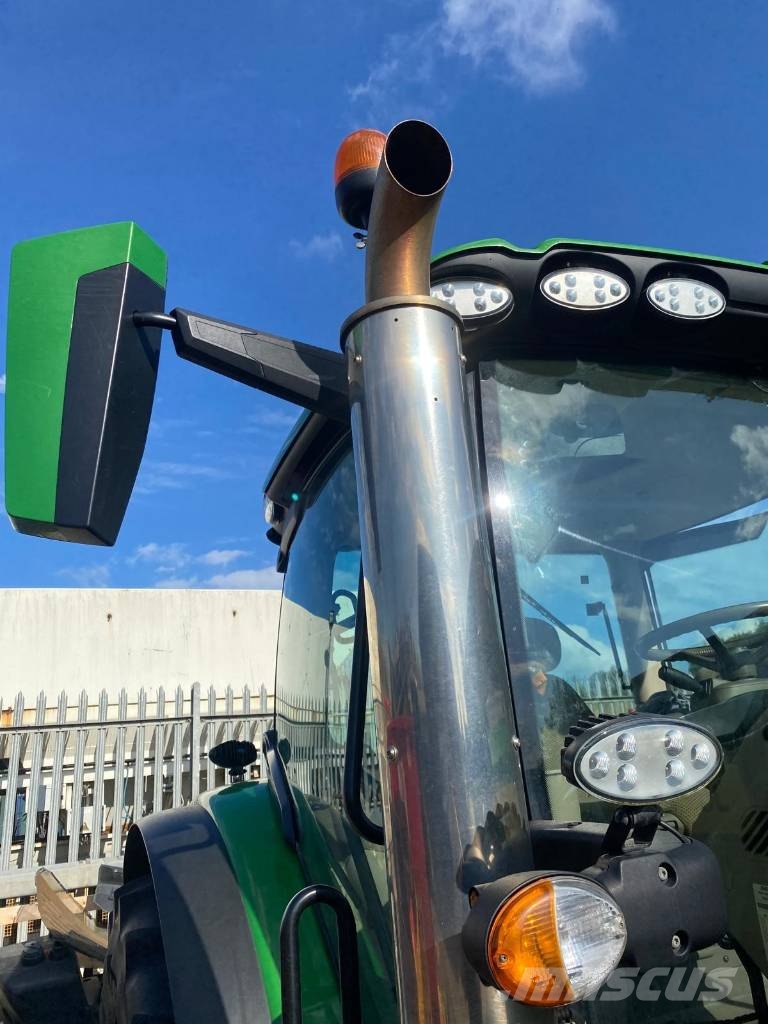 John Deere 6155 R Traktori