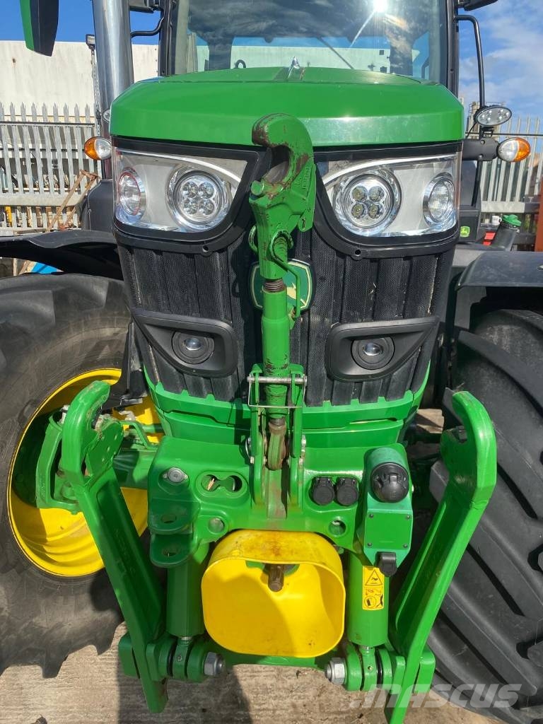 John Deere 6155 R Traktori
