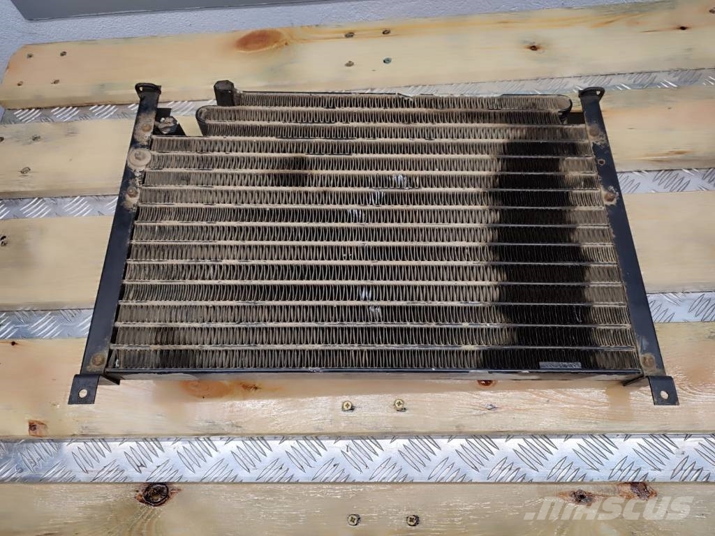 JCB FASTRAC 2115 Air conditioning radiator condenser Radiateurs