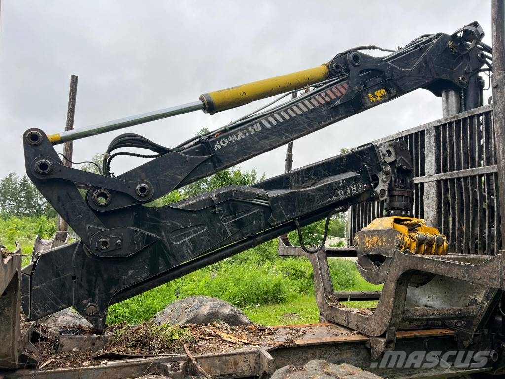 Komatsu 840 TX Forvarderi