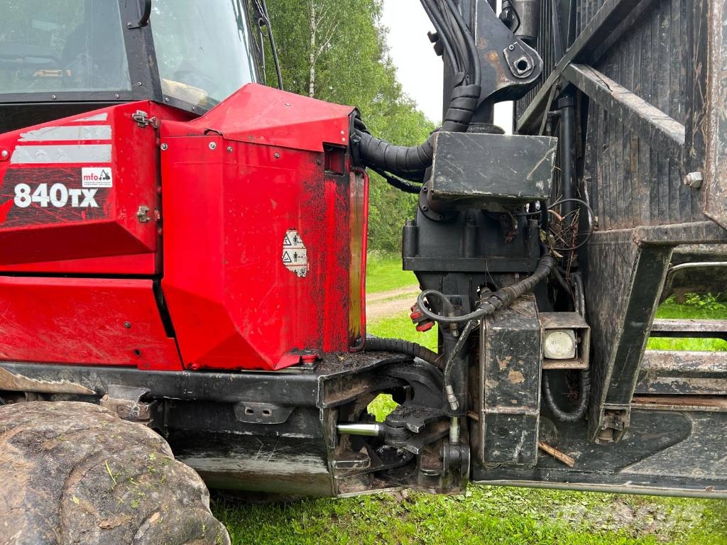 Komatsu 840 TX Forvarderi