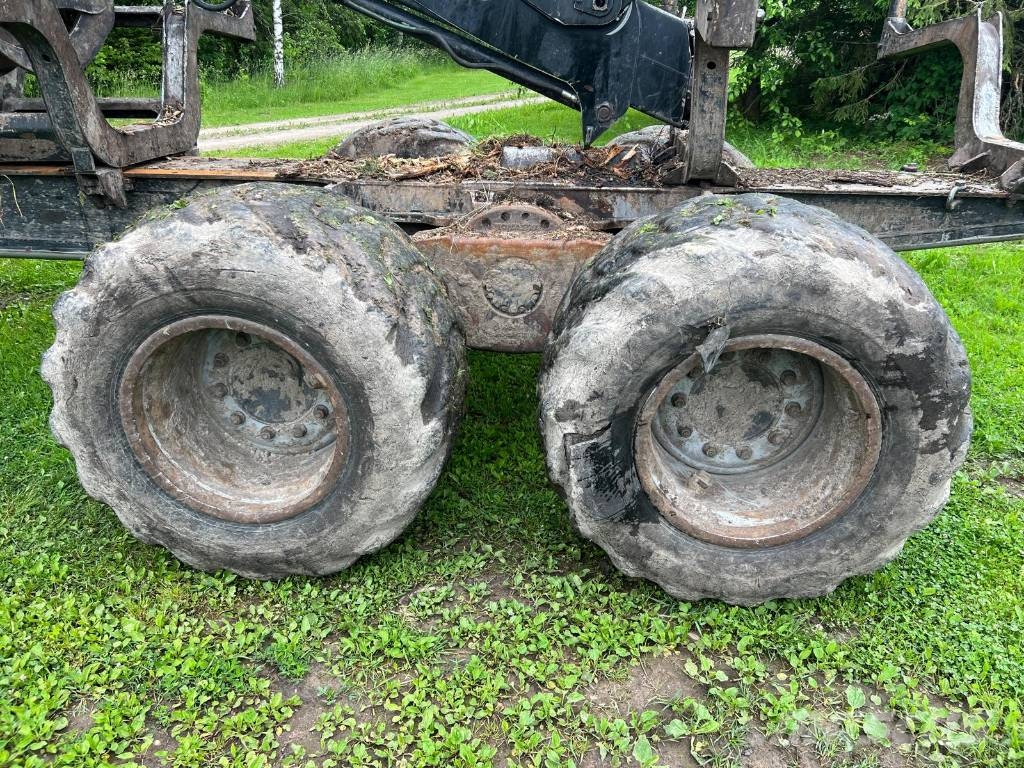 Komatsu 840 TX Forvarderi