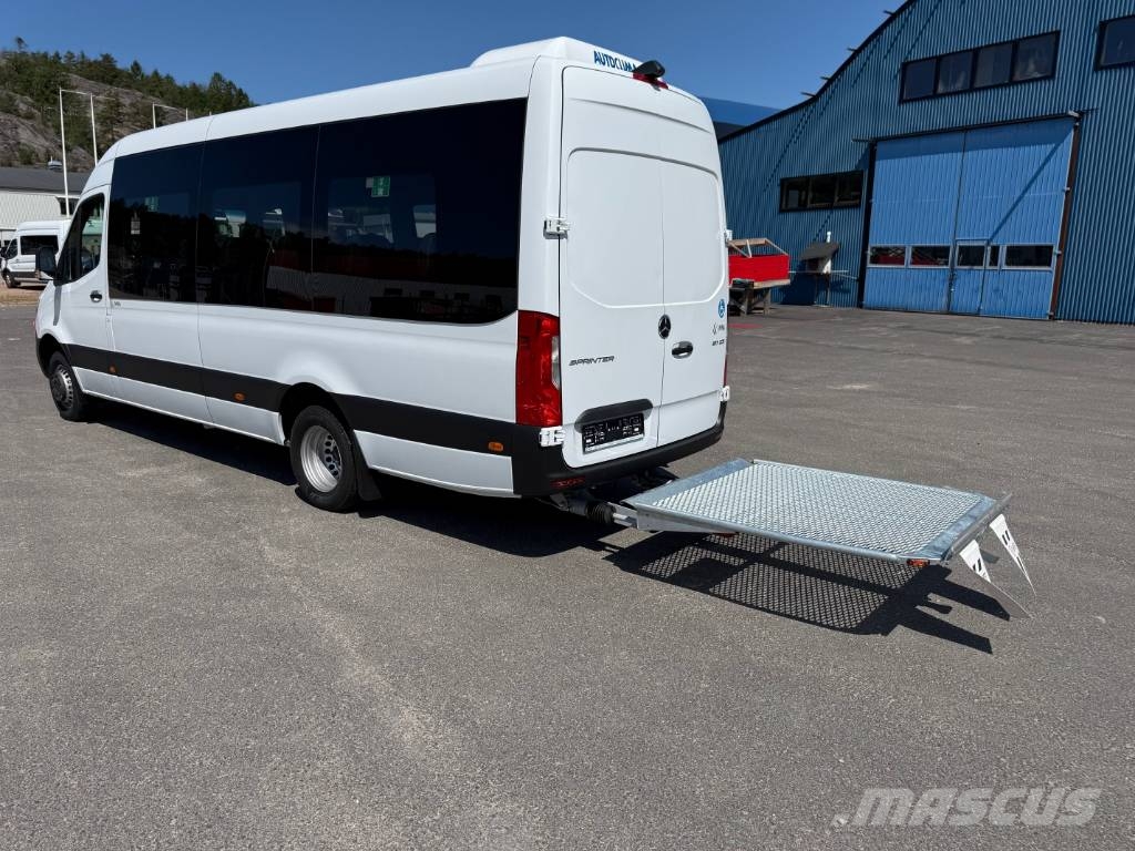 Mercedes-Benz Buss 19 pass Lift skolbuss Outro