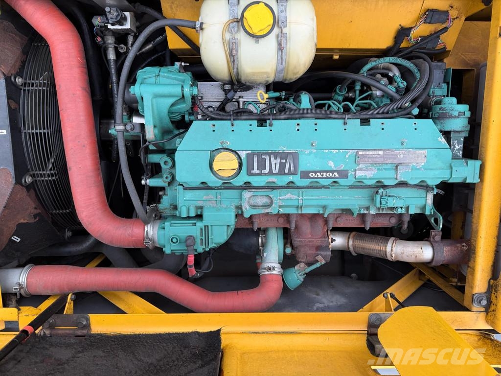 Volvo EW160C EW160C 旋轉式挖土機/掘鑿機/挖掘機