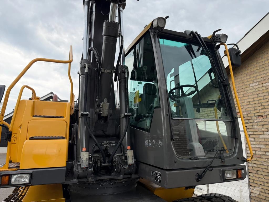 Volvo EW160C EW160C 旋轉式挖土機/掘鑿機/挖掘機