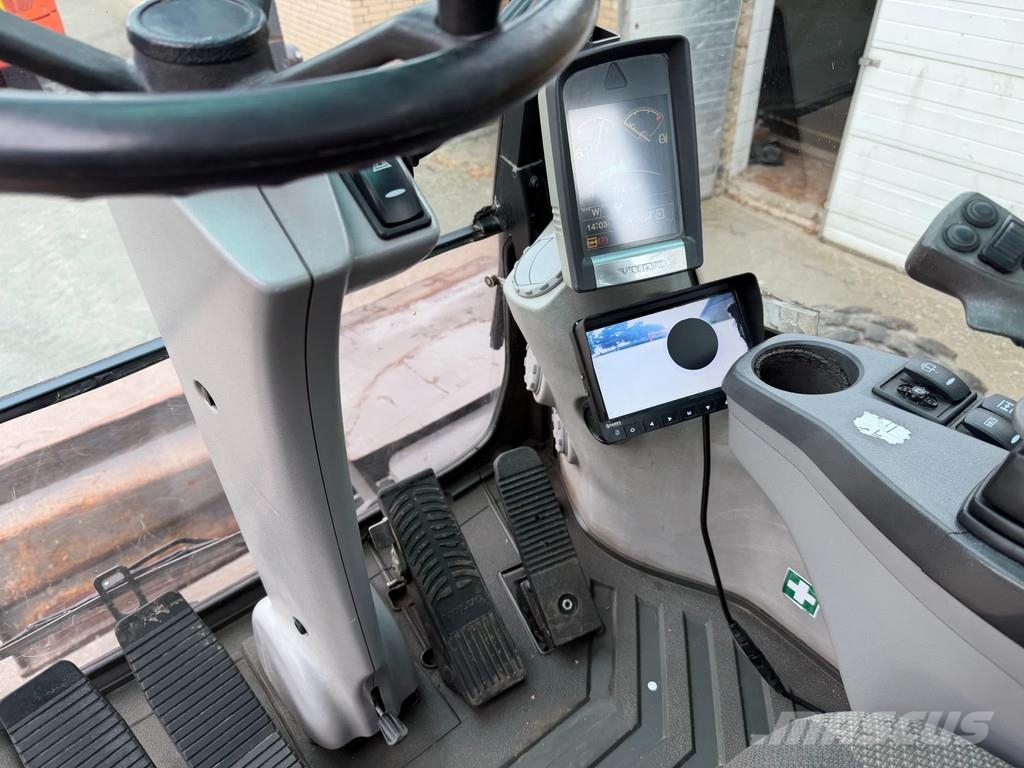 Volvo EW160C EW160C 旋轉式挖土機/掘鑿機/挖掘機
