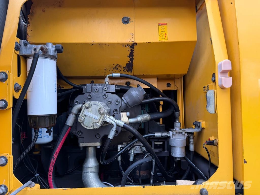 Volvo EW160C EW160C 旋轉式挖土機/掘鑿機/挖掘機