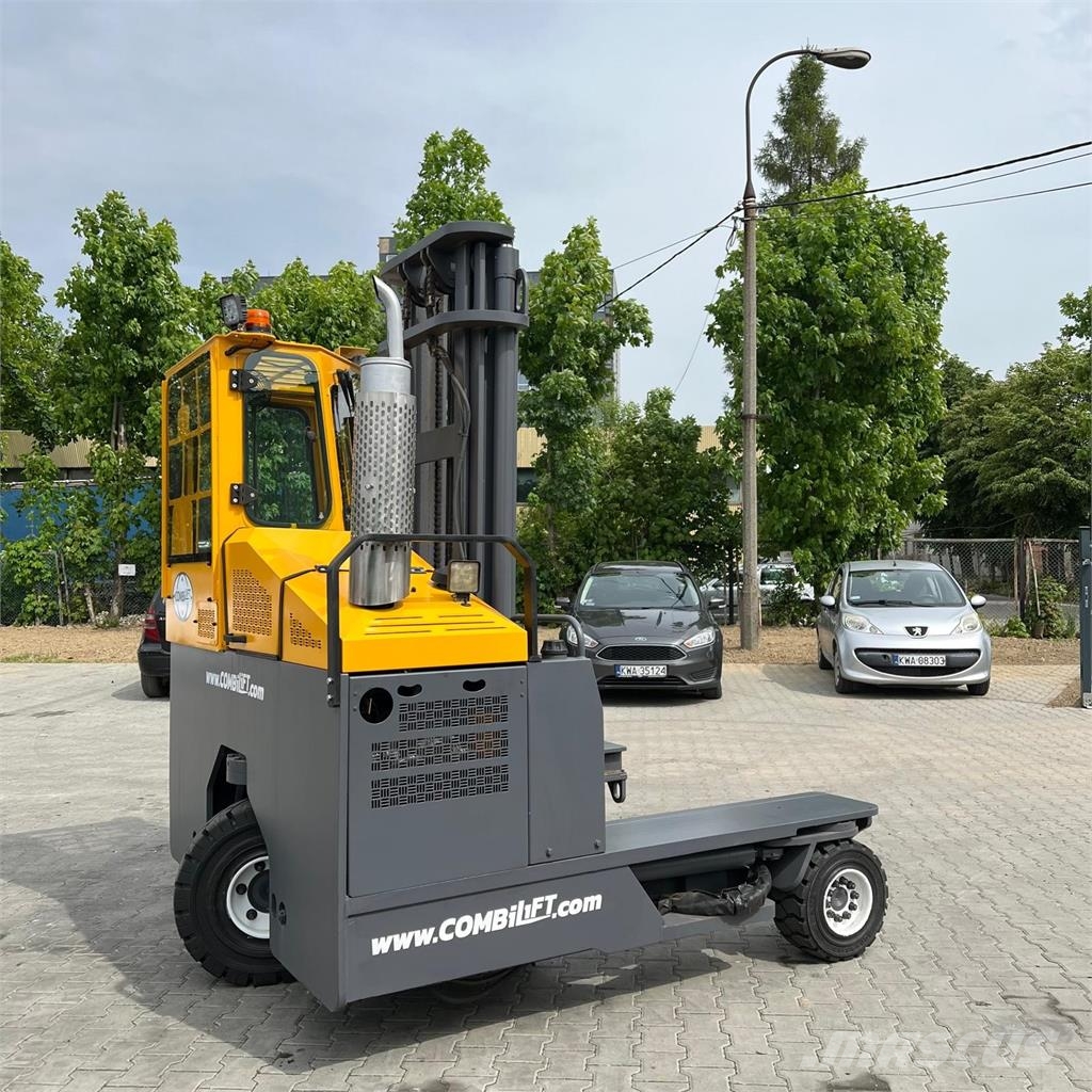 Combilift [DISCOUNT-SALE] C4000 *Very Good condition* 4-way reach truck