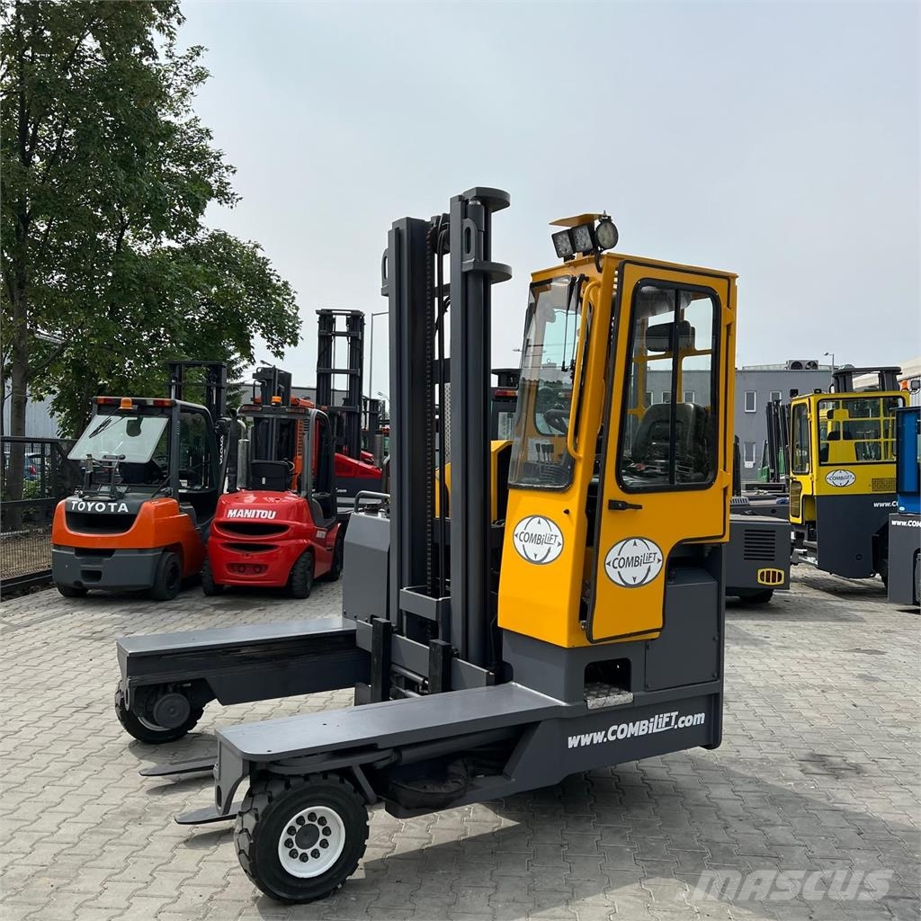 Combilift [DISCOUNT-SALE] C4000 *Very Good condition* 4-way reach truck
