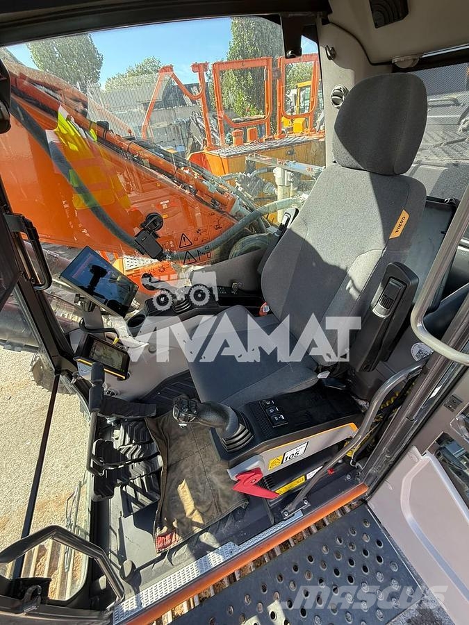 Volvo EC350EL لوادر بعجل
