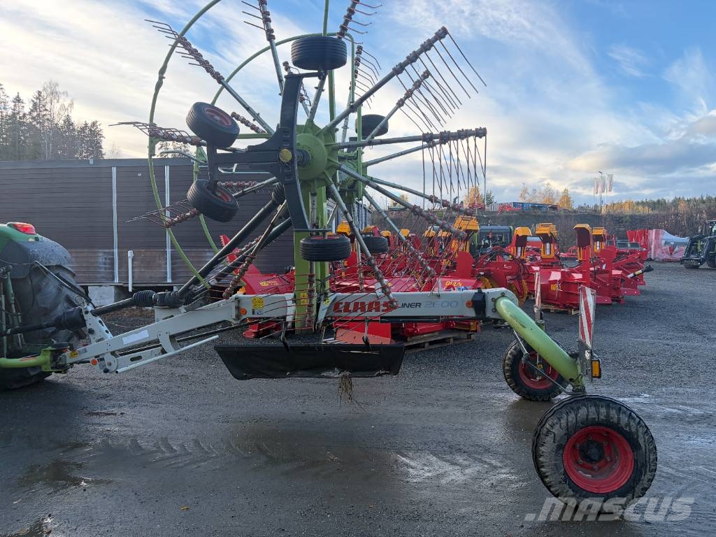 CLAAS Liner 2600 Kombine tirmiklar