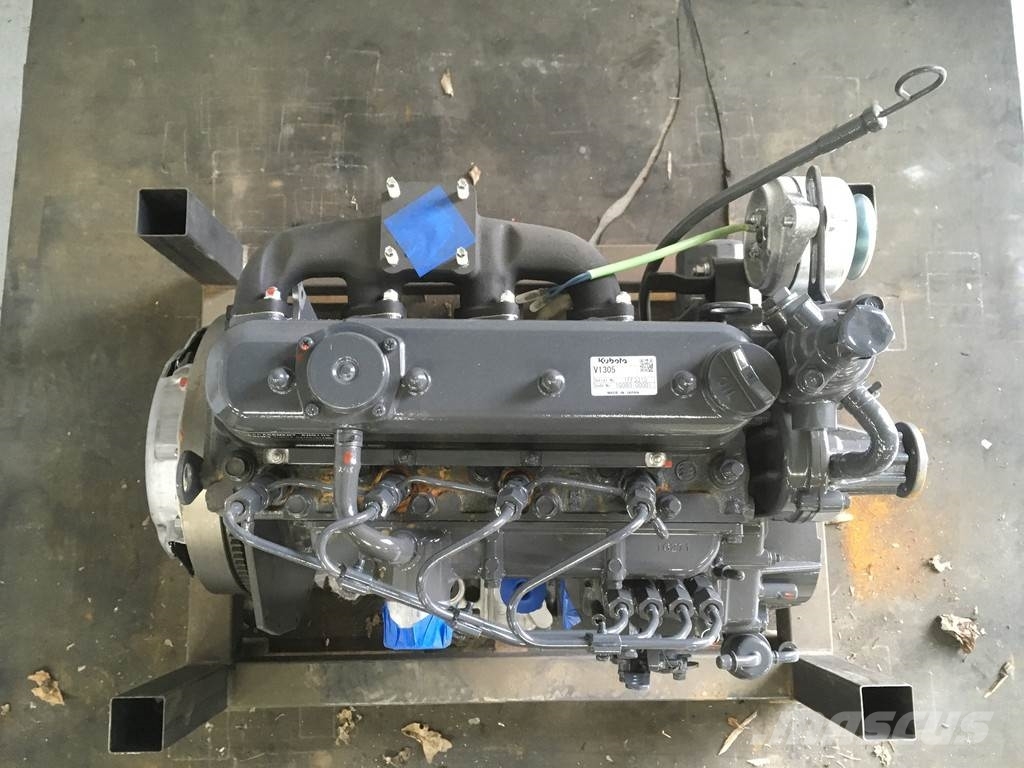 Kubota V1305 NEW محركات