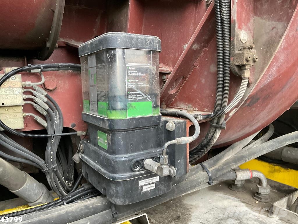 MAN TGS 35.480 10x4 RSP Tridem Saugbagger 10m³ شاحنات مزدوجة / خلخلة