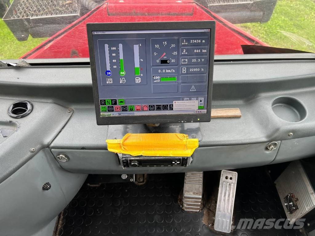 Komatsu 840 TX Forwarders