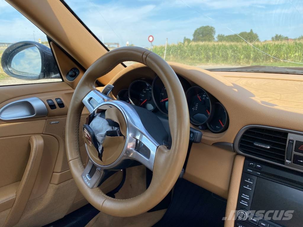 Porsche 911/977 TARGA 4 3.6i-PDK 345Cvs endommagée Osobní vozy