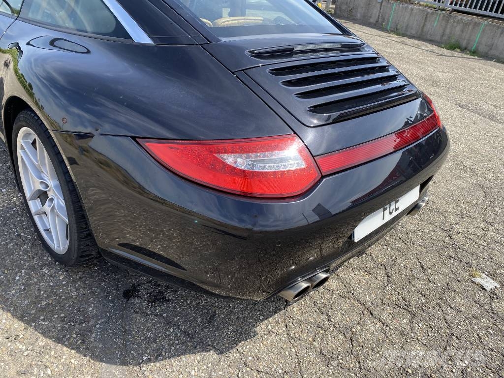 Porsche 911/977 TARGA 4 3.6i-PDK 345Cvs endommagée Osobní vozy