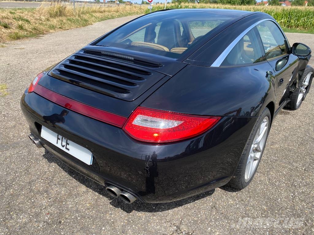 Porsche 911/977 TARGA 4 3.6i-PDK 345Cvs endommagée Osobní vozy