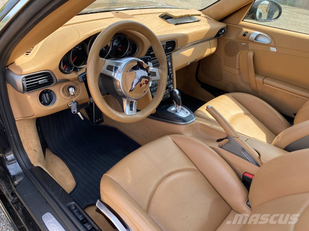 Porsche 911/977 TARGA 4 3.6i-PDK 345Cvs endommagée Osobní vozy