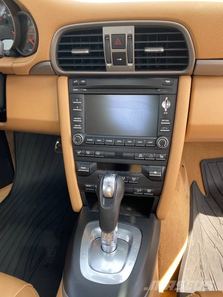 Porsche 911/977 TARGA 4 3.6i-PDK 345Cvs endommagée Osobní vozy