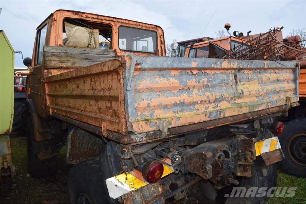 MB Trac Unimog U1200 Tractors