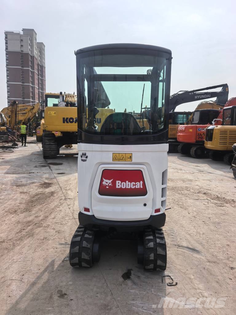 Bobcat E 20 小型挖掘机