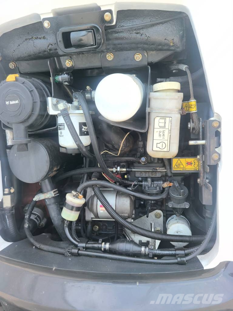 Bobcat E 20 小型挖掘机