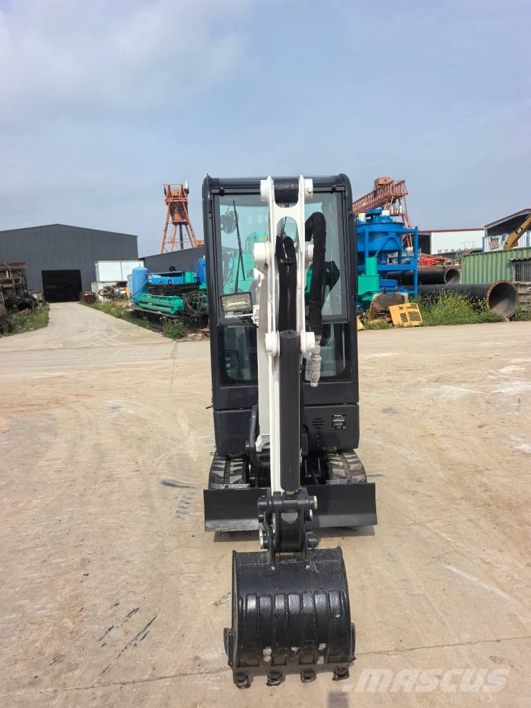 Bobcat E 20 小型挖掘机