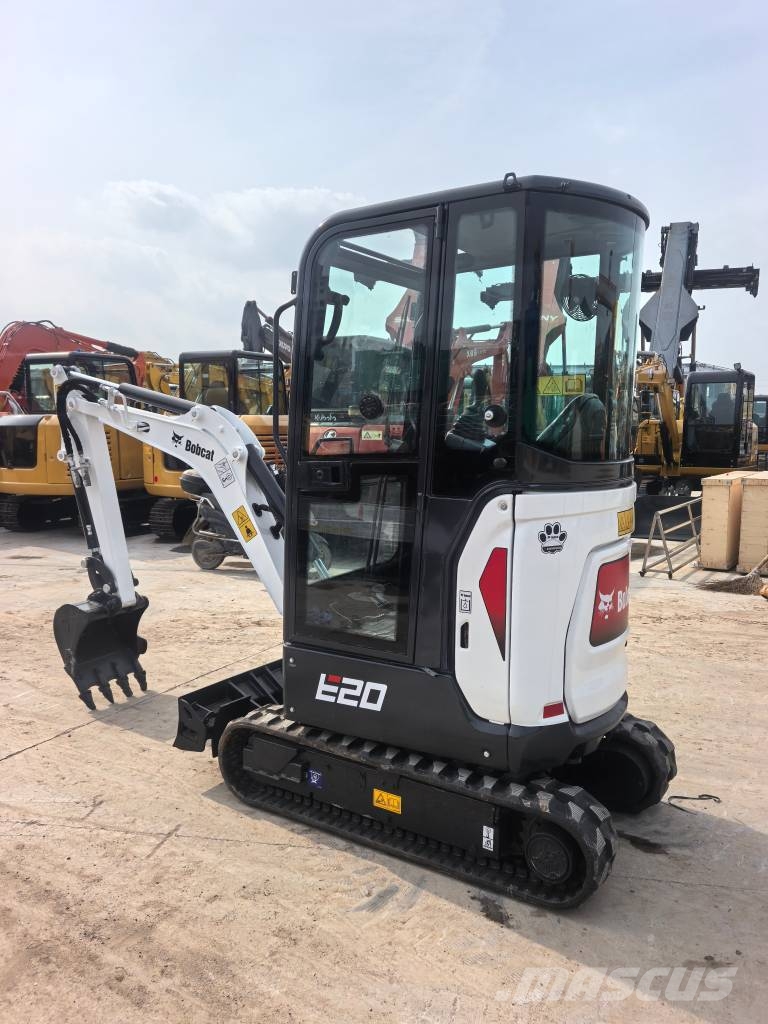 Bobcat E 20 小型挖掘机