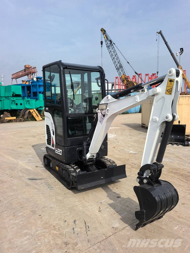 Bobcat E 20 小型挖掘机