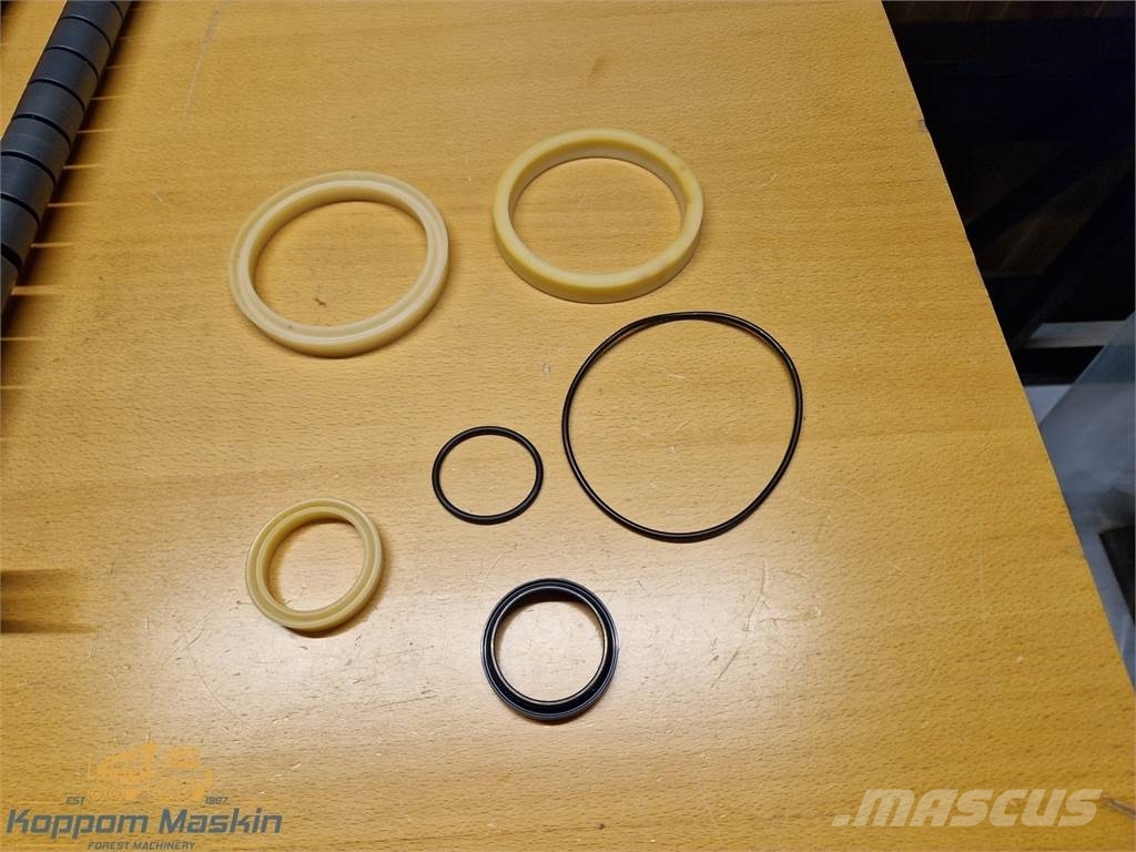 Timberjack / John Deere 1525016 Hydraulika