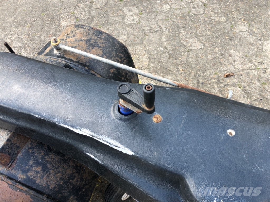 Iseki HK 80 PRO Zamiatarki - Zgarniarki - Odśnieżarki