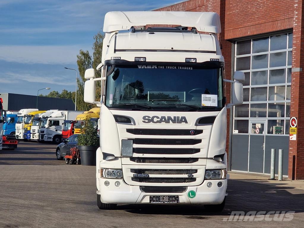 Scania R520 V8 - 6x2 - full air - retarder - steering axl Kamioni za podizanje kablova