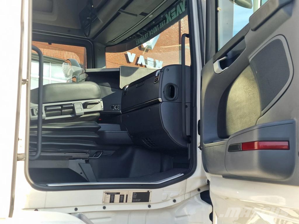 Scania R520 V8 - 6x2 - full air - retarder - steering axl Kamioni za podizanje kablova