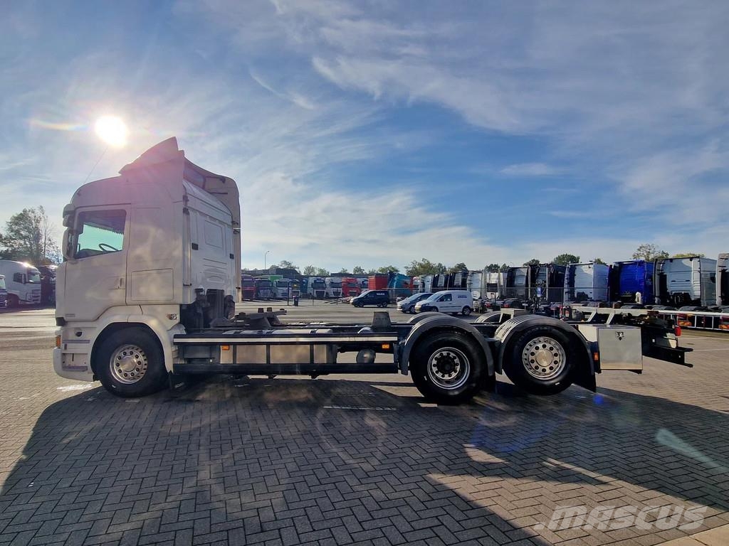 Scania R520 V8 - 6x2 - full air - retarder - steering axl Kamioni za podizanje kablova