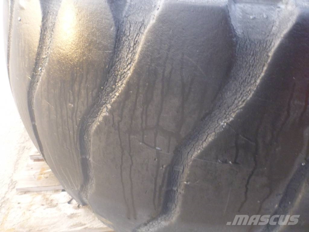 Volvo Hjul, Bridgestone 26.5R25 1st Ejes