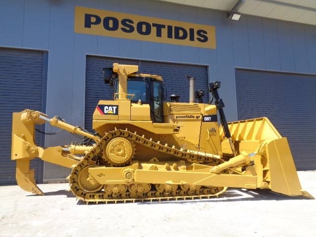 CAT D 9 T Buldožeri gusjeničari