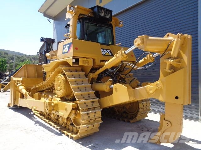 CAT D 9 T Buldožeri gusjeničari