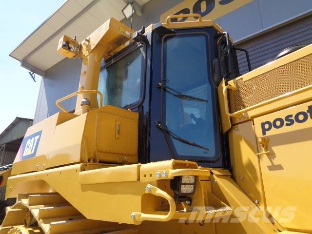 CAT D 9 T Buldožeri gusjeničari