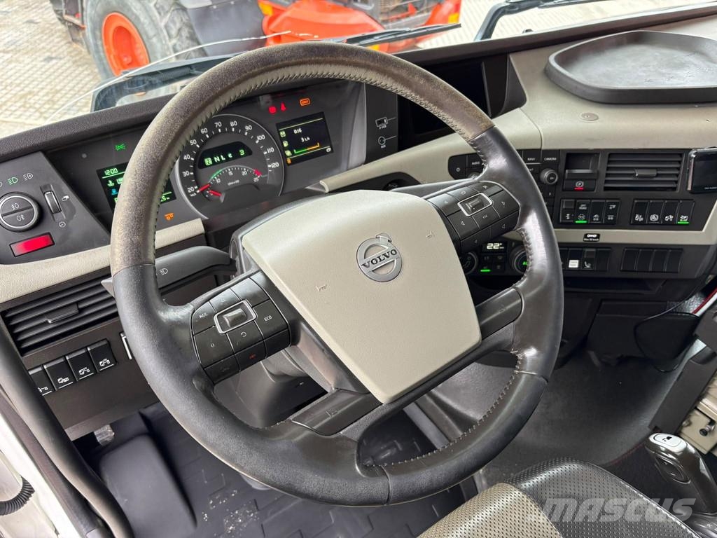 Volvo FH 500 6x2*4 ADR / PTO / RETARDER / 9 TON FRONT AX Wechselfahrgestell