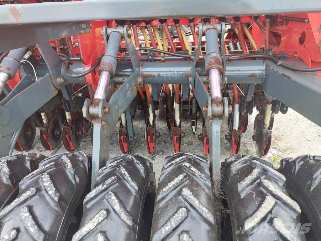 Tume Nova Combi 4000 Kombine hububat mibzerleri