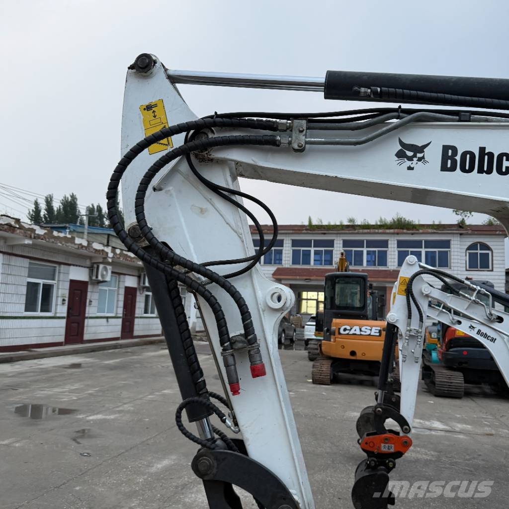 Bobcat E 35z Mini kotrók < 7t