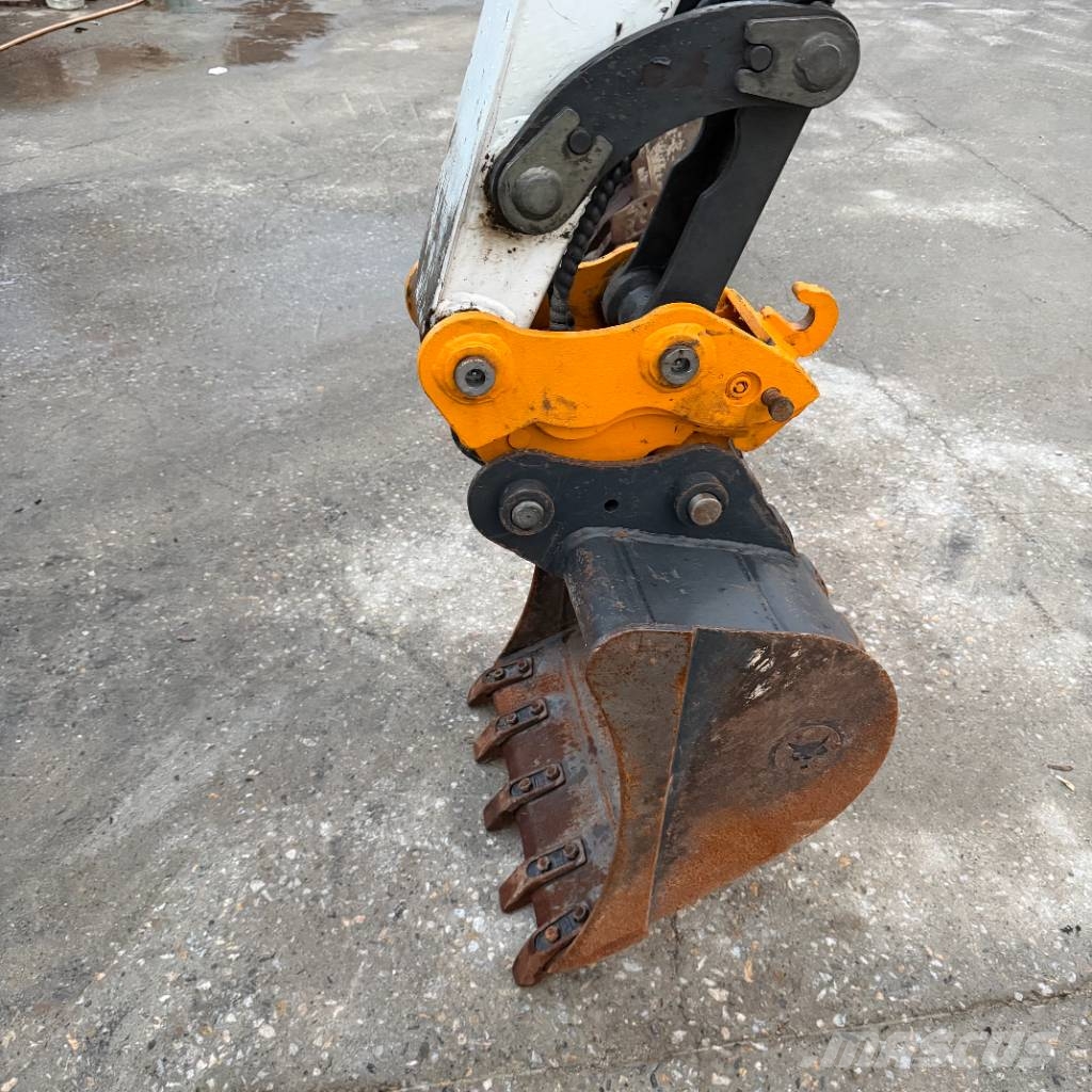 Bobcat E 35z Mini kotrók < 7t