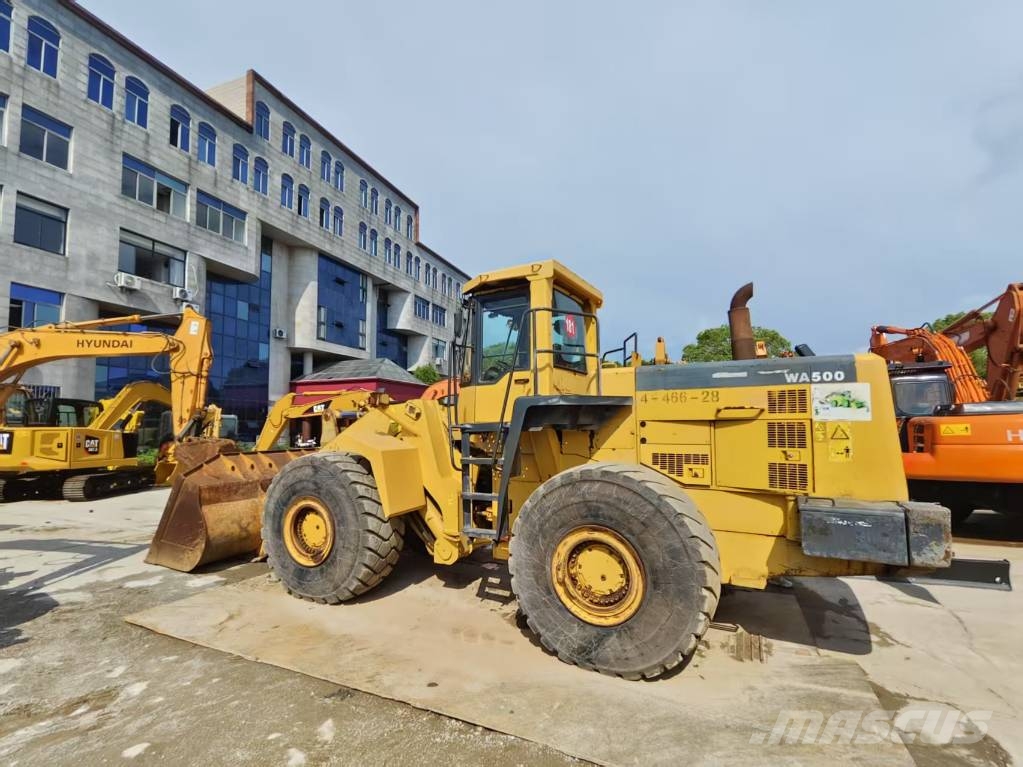 Komatsu WA 500-3 Kolesni nakladalci