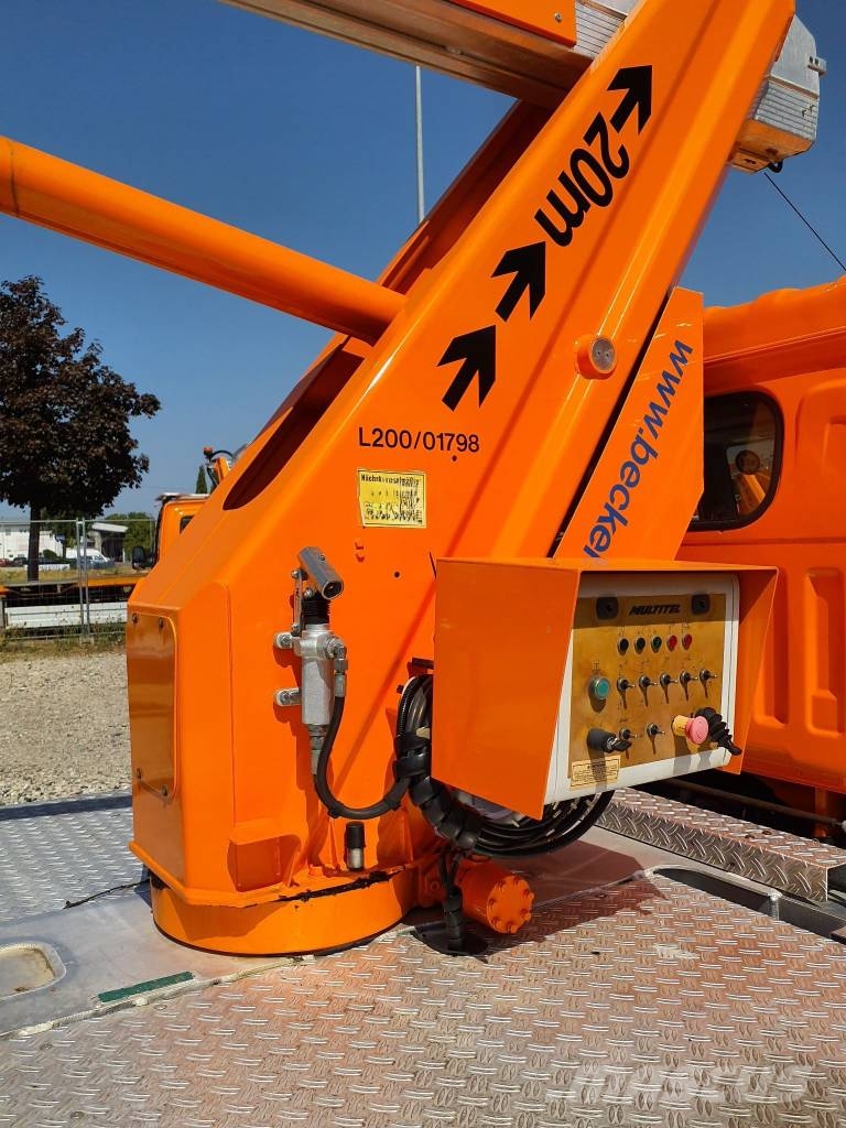 Multitel MJ 201 (01798) Auto korvtõstukid