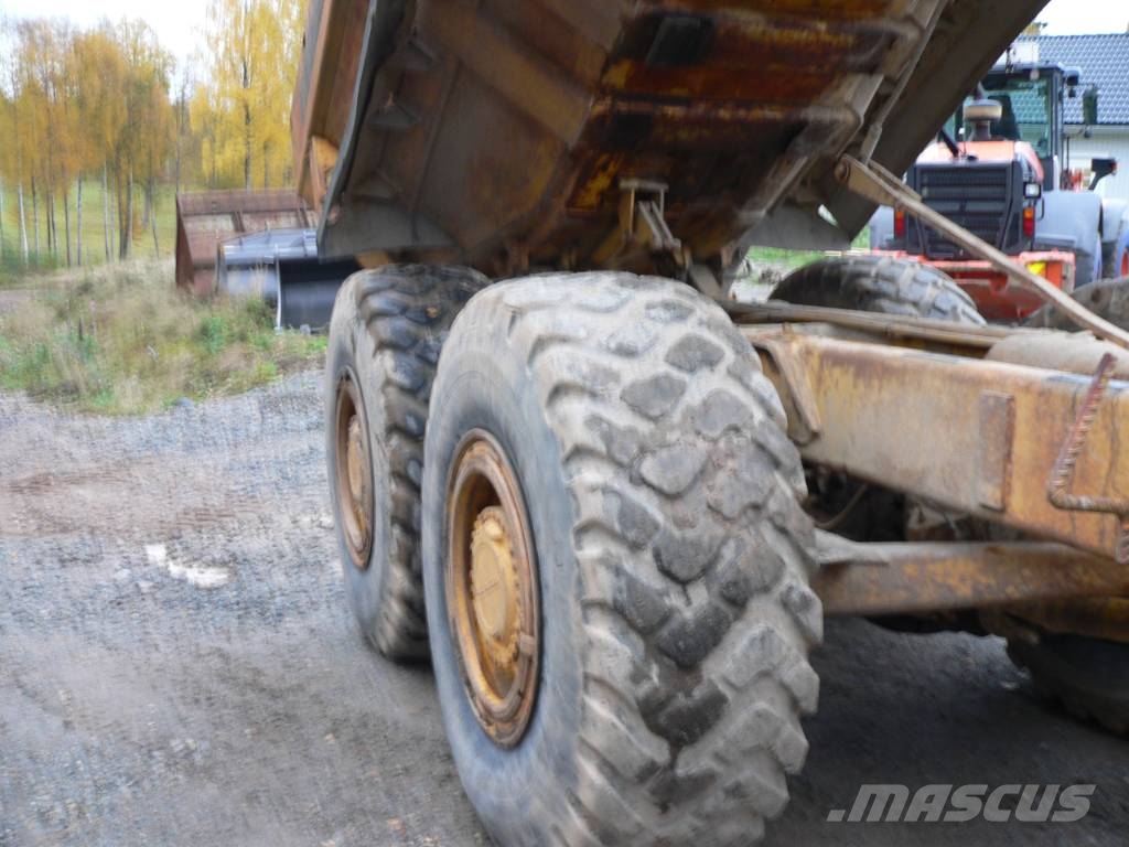 Volvo BM A 25 Zglobni demperji